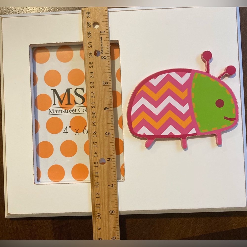 New In Package Mainstreet Collection Ladybug Picture Frame with Stand - Picture 6 of 13